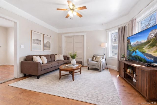 116 Oak Avenue, Hempstead, NY 11550
