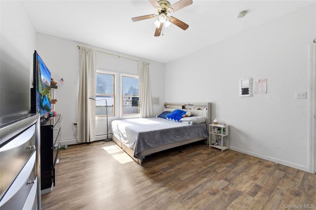 116 Oak Avenue, Hempstead, NY 11550