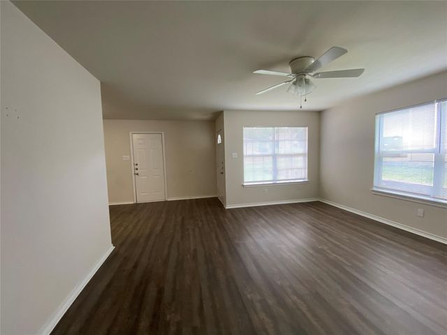 8122 Marydean Avenue, Fort Worth, TX 76116