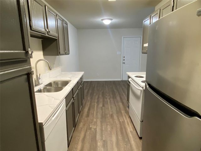 8122 Marydean Avenue, Fort Worth, TX 76116