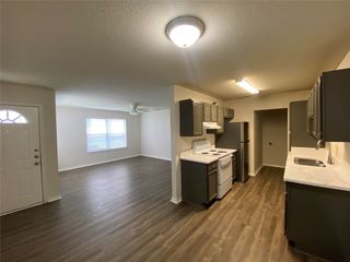 8122 Marydean Avenue, Fort Worth, TX 76116