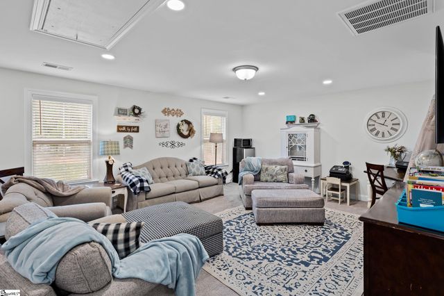 26 Needham Drive, Simpsonville, SC 29681