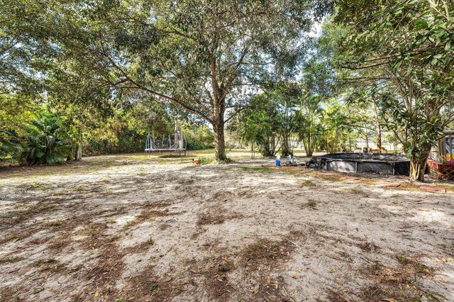 16744 E Lancashire Drive, Loxahatchee, FL 33470