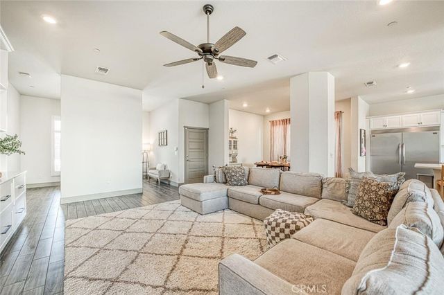 6334 E Garland, Fresno, CA 93727