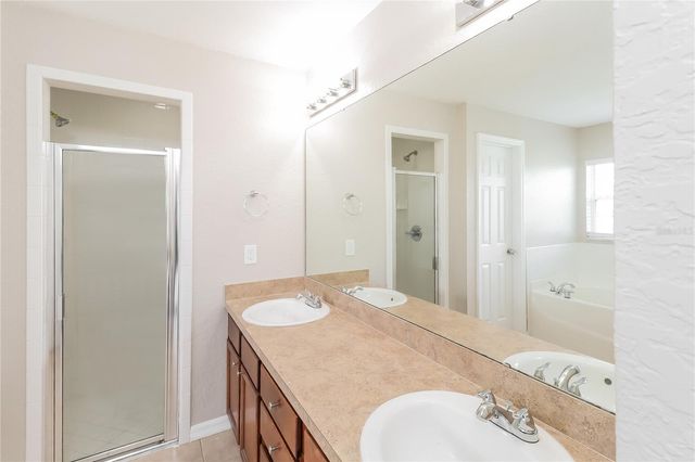 114 MAJESTIC GARDENS COURT, Winter Haven, FL 33880