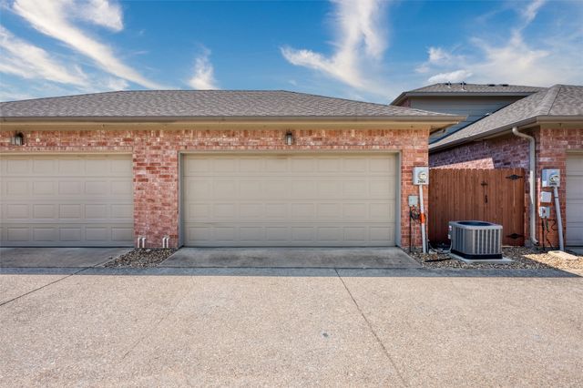 575 S Virginia Hills Drive 2404, Mckinney, TX 75072