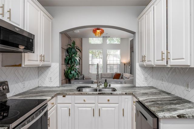 575 S Virginia Hills Drive 2404, Mckinney, TX 75072