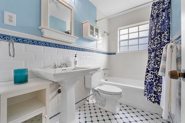 700 NE 26th Avenue, Pompano Beach, FL 33062