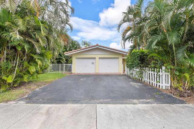 700 NE 26th Avenue, Pompano Beach, FL 33062