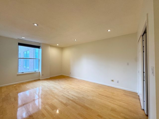 25 Marion 31, Brookline, MA 02446