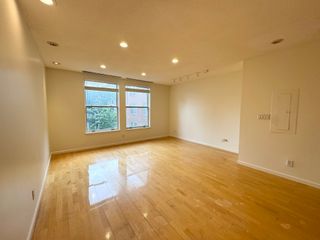 25 Marion 31, Brookline, MA 02446