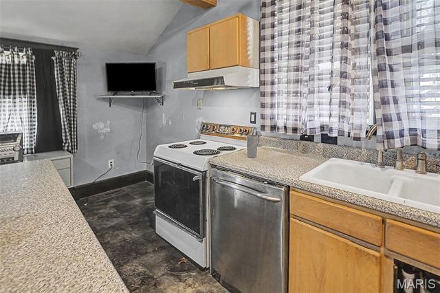 3322 Jackson Street, Alton, IL 62002