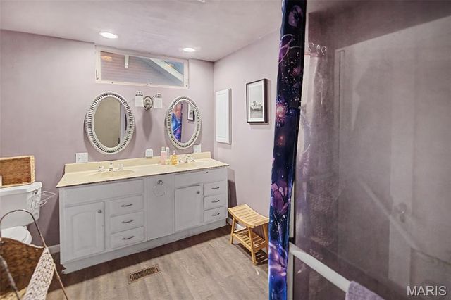 3322 Jackson Street, Alton, IL 62002