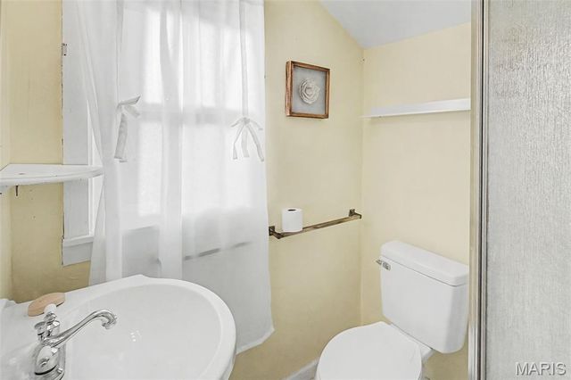 3322 Jackson Street, Alton, IL 62002