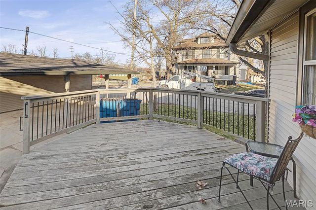 3322 Jackson Street, Alton, IL 62002