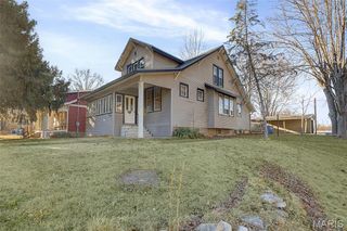 3322 Jackson Street, Alton, IL 62002