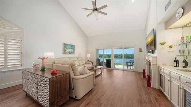 11 TIDY ISLAND BOULEVARD 11, Bradenton, FL 34210