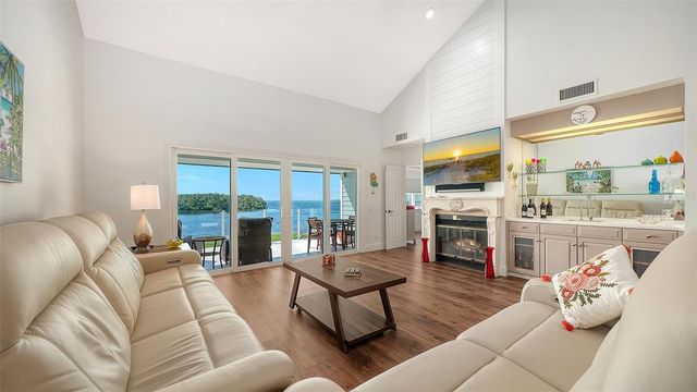 11 TIDY ISLAND BOULEVARD 11, Bradenton, FL 34210
