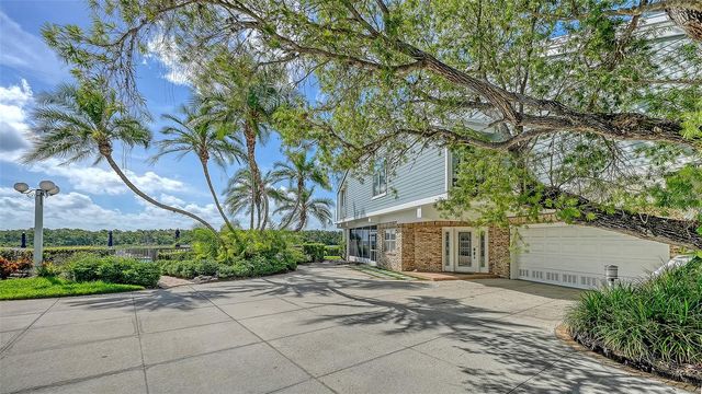 11 TIDY ISLAND BOULEVARD 11, Bradenton, FL 34210