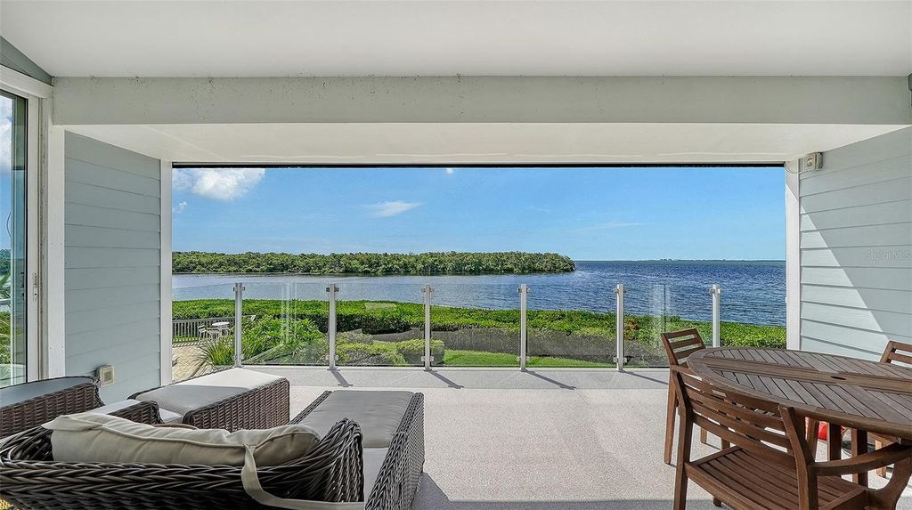 Image 23 of property listing at 11 TIDY ISLAND BOULEVARD 11, Bradenton, FL 34210