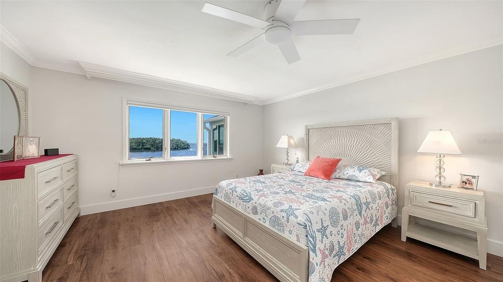 Image 44 of property listing at 11 TIDY ISLAND BOULEVARD 11, Bradenton, FL 34210
