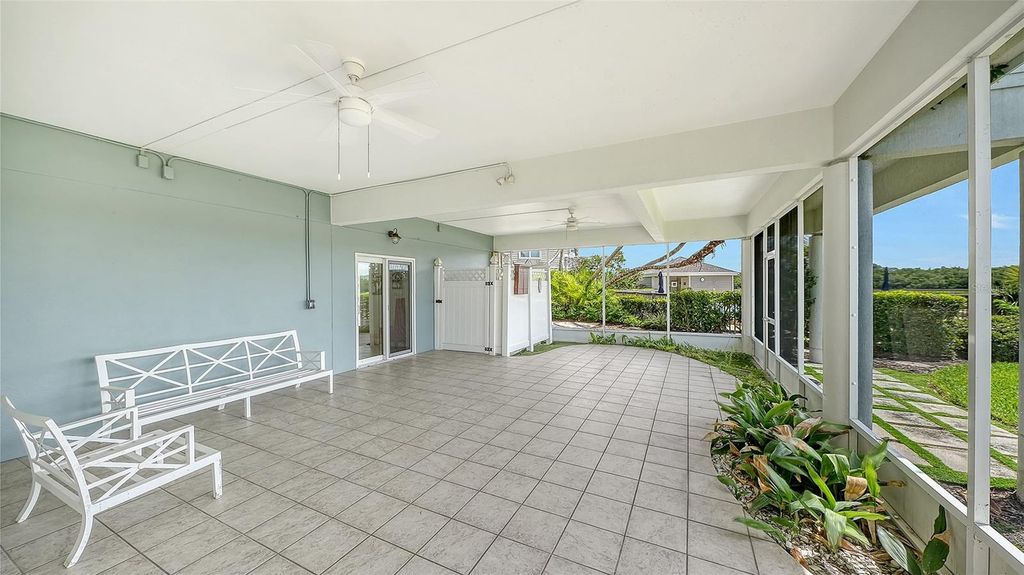 Image 64 of property listing at 11 TIDY ISLAND BOULEVARD 11, Bradenton, FL 34210