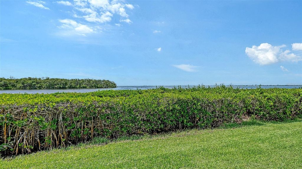 Image 68 of property listing at 11 TIDY ISLAND BOULEVARD 11, Bradenton, FL 34210