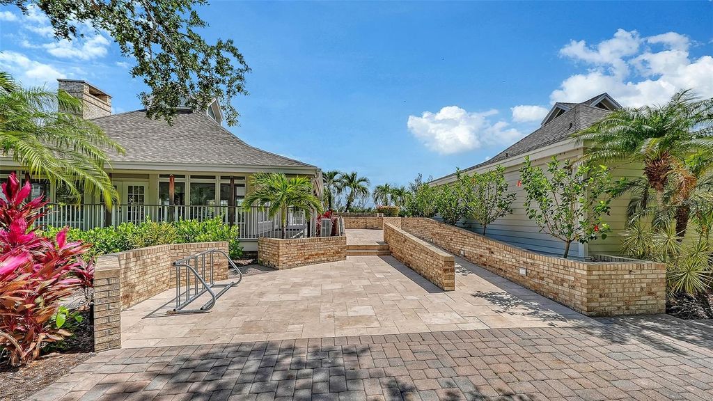 Image 76 of property listing at 11 TIDY ISLAND BOULEVARD 11, Bradenton, FL 34210