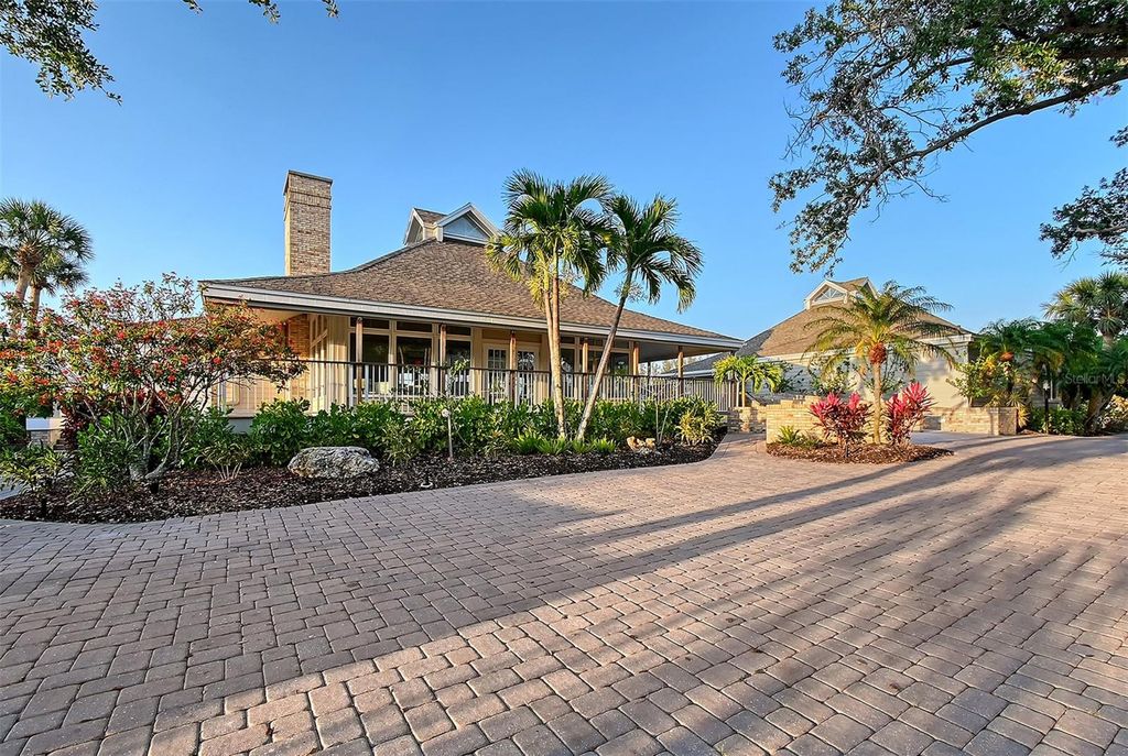 Image 79 of property listing at 11 TIDY ISLAND BOULEVARD 11, Bradenton, FL 34210