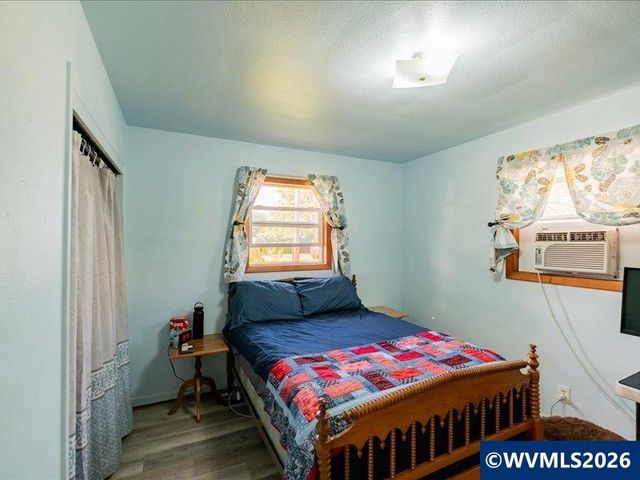 1051 24th Av SE, Albany, OR 97322