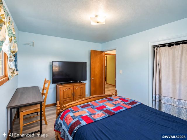 1051 24th Av SE, Albany, OR 97322