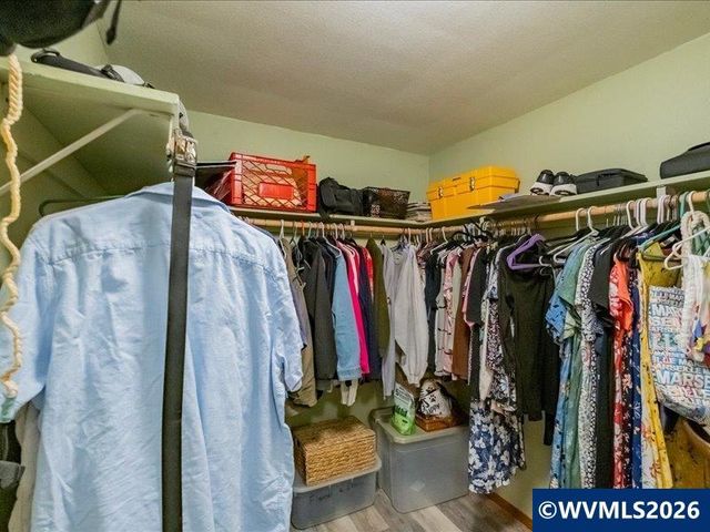 1051 24th Av SE, Albany, OR 97322