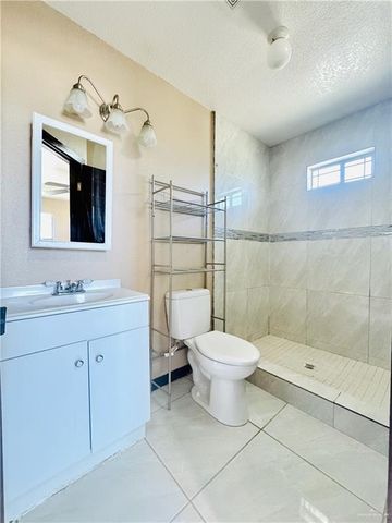 424 Hawk Street, Sullivan City, TX 78595