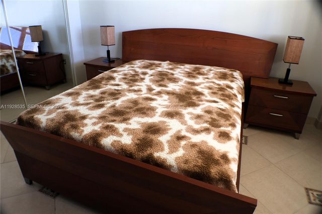 1833 S Ocean Dr 1807, Hallandale Beach, FL 33009