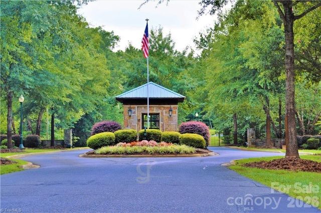 1996 Sierra Trace Road, Denton, NC 27239