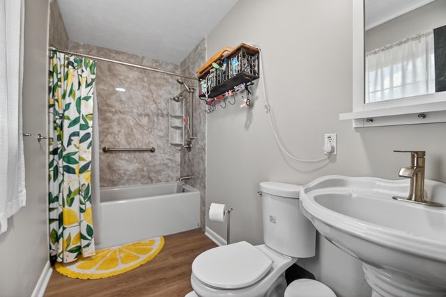 105 Inglewood DR, Tullahoma, TN 37388