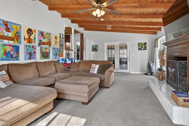 105 Inglewood DR, Tullahoma, TN 37388