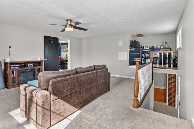 105 Inglewood DR, Tullahoma, TN 37388