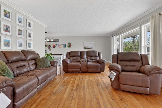 105 Inglewood DR, Tullahoma, TN 37388