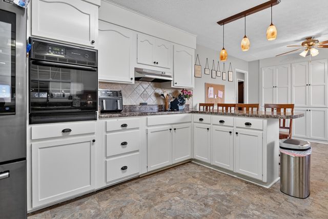 105 Inglewood DR, Tullahoma, TN 37388