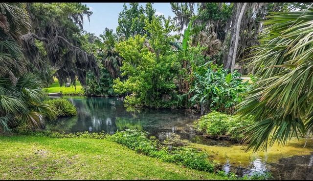 22 E BAY AVENUE, Yalaha, FL 34797