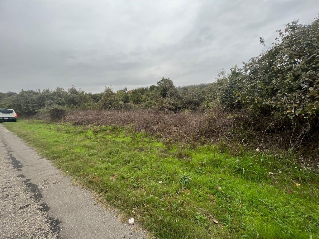 450 Riverside DR, Bastrop, TX 78602