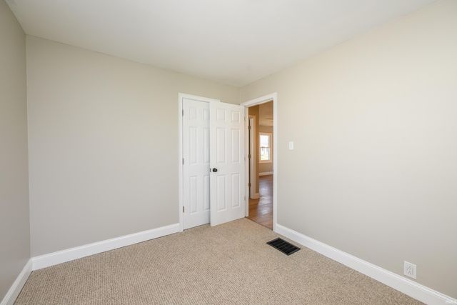 2117 S Beacon Street, Muncie, IN 47302