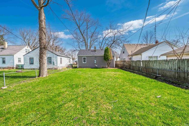 2117 S Beacon Street, Muncie, IN 47302