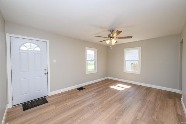 2117 S Beacon Street, Muncie, IN 47302