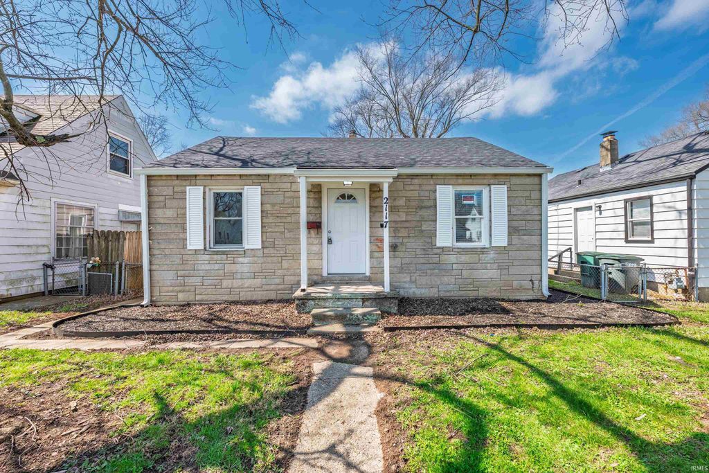 2117 S Beacon Street, Muncie, IN 47302