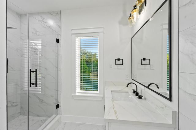 4208 Castor Street B, Houston, TX 77022