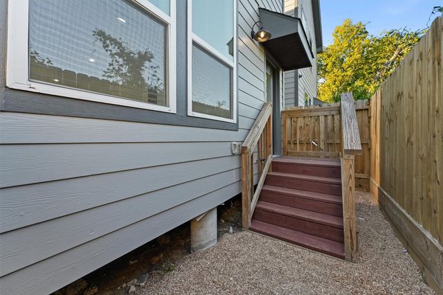 4208 Castor Street B, Houston, TX 77022