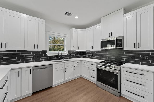 4208 Castor Street B, Houston, TX 77022