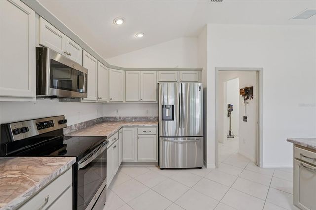 3279 DZURO DRIVE, Oxford, FL 34484